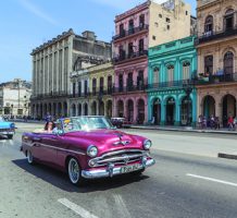 Cuba combines opposites in a time warp