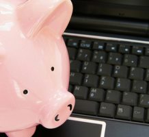 Online checking accounts offer benefits