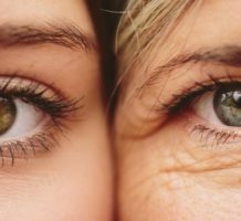 Pros and cons of LASIK eye surgery
